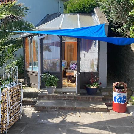 The Retro Retreat With Free Parking Appartement Hastings Buitenkant foto